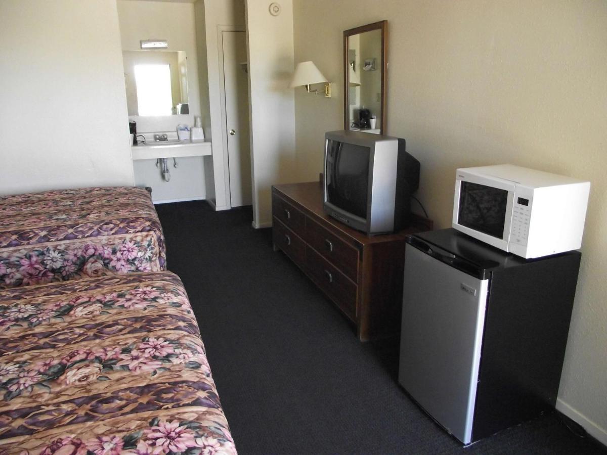 Glen Rose Inn & Suites Εξωτερικό φωτογραφία