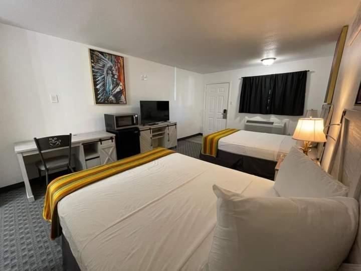 Glen Rose Inn & Suites Εξωτερικό φωτογραφία