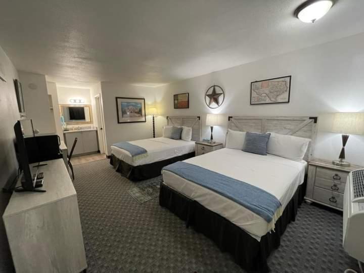 Glen Rose Inn & Suites Εξωτερικό φωτογραφία