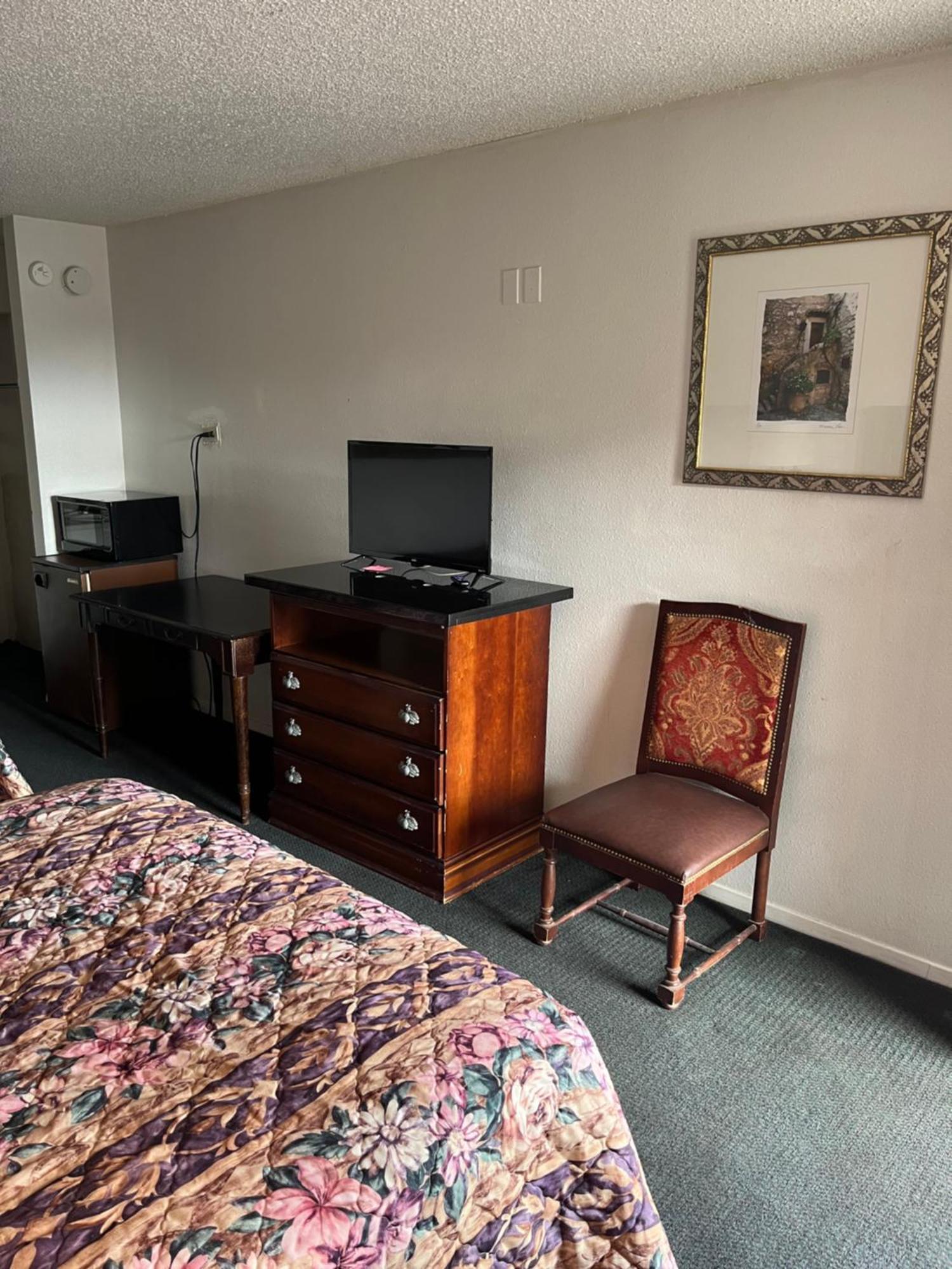 Glen Rose Inn & Suites Εξωτερικό φωτογραφία